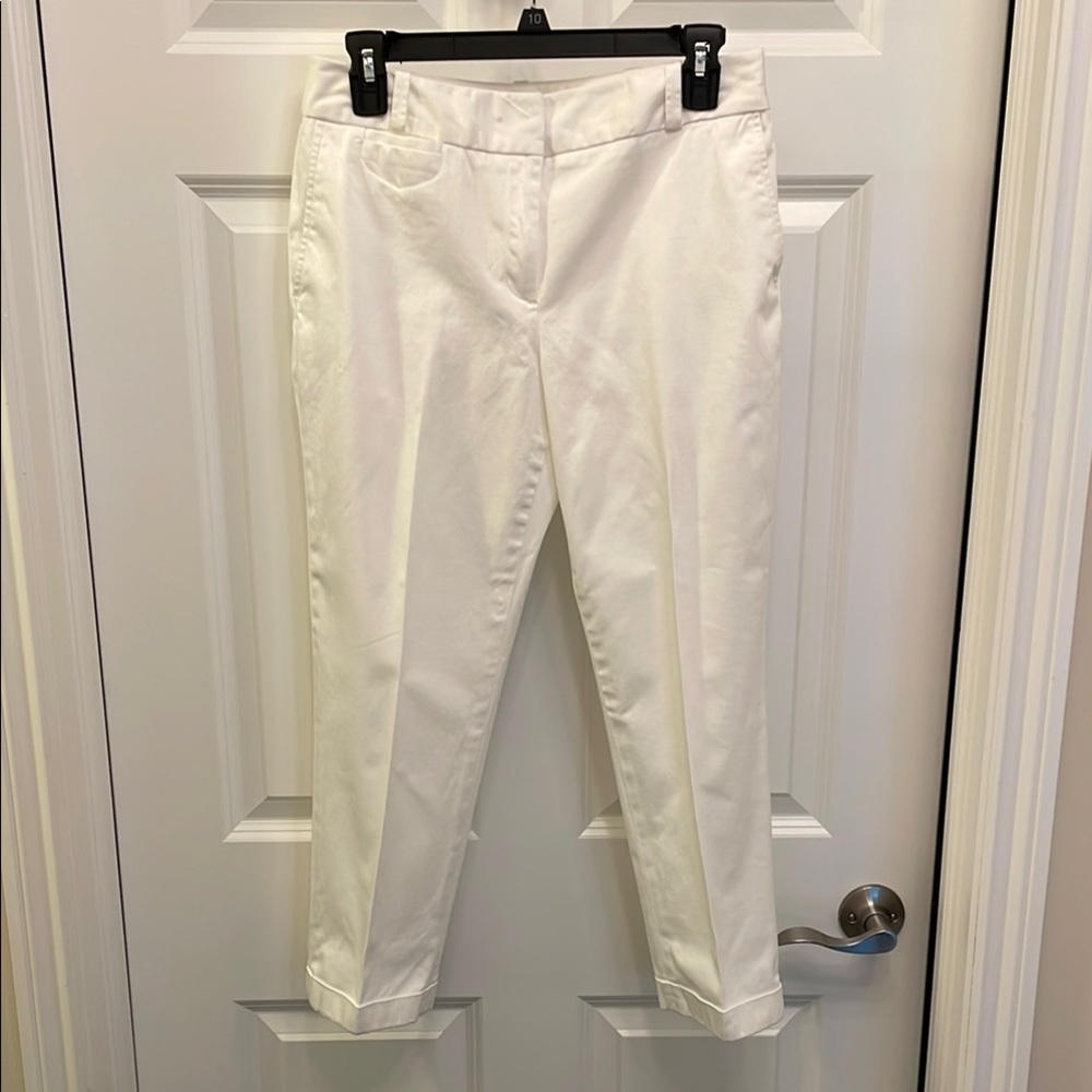 Liz Claiborne White Capris Tailored Stretchy 6
